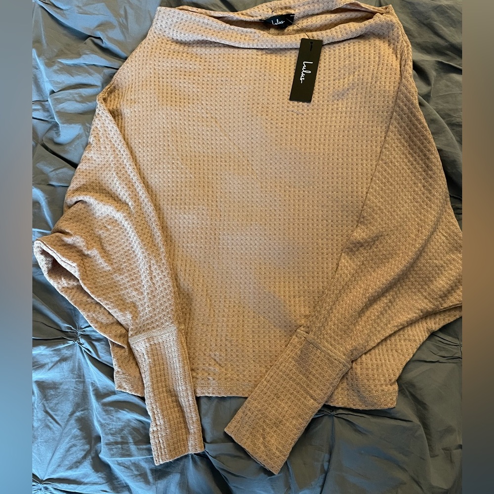 Lulu’s Dolman Sleeve Sweater. Size S